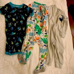 3 pair Carter’s and Old Navy Pajamas 18 month